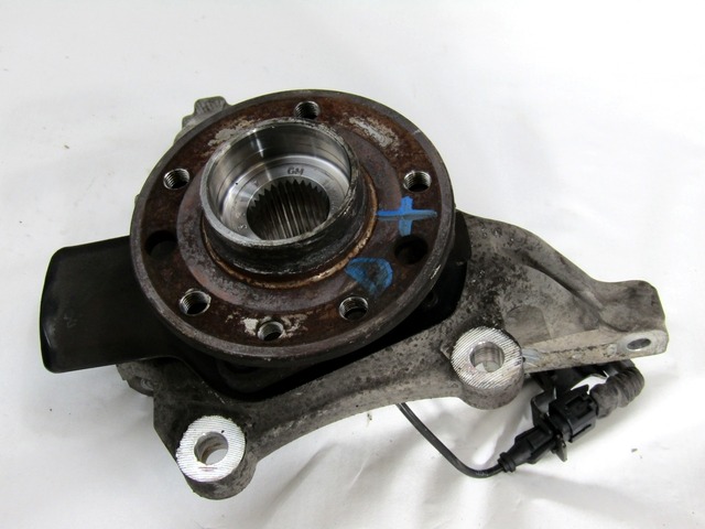 SCHWENKLAGER RECHTS / RADNABE MIT LAGER VORNE OEM N. 51789814 GEBRAUCHTTEIL FIAT CROMA (11-2007 - 2010) DIESEL HUBRAUM 19 JAHR. 2008