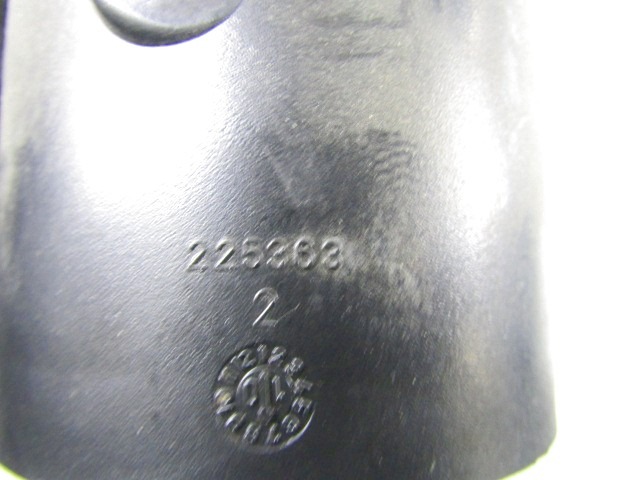 LUFTAUSTRITT OEM N. 735474822 GEBRAUCHTTEIL FIAT PUNTO 188 MK2 R (2003 - 2011) DIESEL HUBRAUM 13 JAHR. 2010