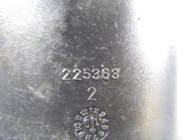 LUFTAUSTRITT OEM N. 735474822 GEBRAUCHTTEIL FIAT PUNTO 188 MK2 R (2003 - 2011) DIESEL HUBRAUM 13 JAHR. 2010