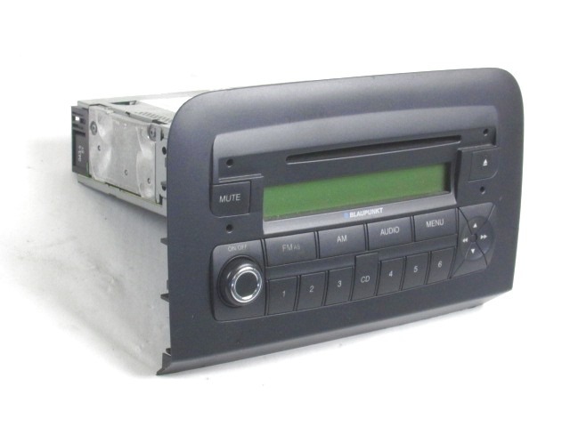RADIO CD?/ VERSTARKER / HALTER HIFI SYSTEM OEM N. 7354323320 GEBRAUCHTTEIL FIAT CROMA (11-2007 - 2010) DIESEL HUBRAUM 19 JAHR. 2007