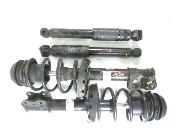 SATZ VON 4 STO?DAMPFERN VORNE UND HINTEN OEM N. 14182 KIT 4 AMMORTIZZATORI ANTERIORI E POSTERIORI GEBRAUCHTTEIL OPEL ASTRA G 5P/3P/SW (1998 - 2003) DIESEL HUBRAUM 17 JAHR. 2002