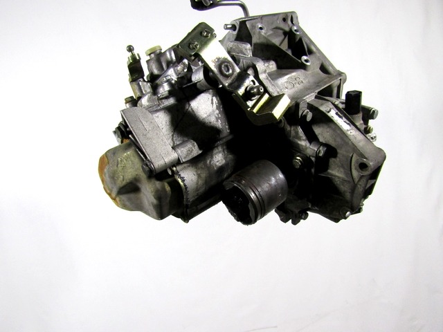 SCHALTGETRIEBE OEM N. (D)12208 CAMBIO MECCANICO GEBRAUCHTTEIL FIAT PUNTO EVO 199 (2009 - 2012)  BENZINA/GPL HUBRAUM 14 JAHR. 2010