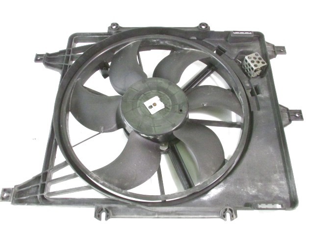 LUFTERZARGE MIT LUFTER OEM N. 8200685713 GEBRAUCHTTEIL RENAULT CLIO (2005 - 05/2009) BENZINA/GPL HUBRAUM 12 JAHR. 2008