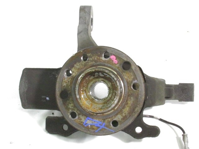 SCHWENKLAGER RECHTS / RADNABE MIT LAGER VORNE OEM N. 13156048 GEBRAUCHTTEIL OPEL ASTRA H L48,L08,L35,L67 5P/3P/SW (2004 - 2007) DIESEL HUBRAUM 17 JAHR. 2007