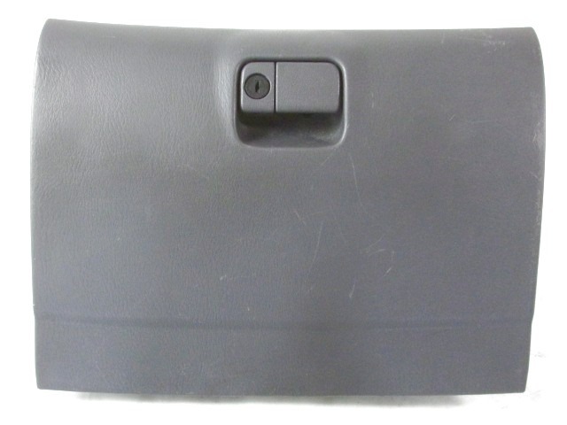 HANDSCHUHKASTEN OEM N. BJ3K-64-030CFKZ GEBRAUCHTTEIL MAZDA 323F (1998 - 2002) BENZINA HUBRAUM 15 JAHR. 2000