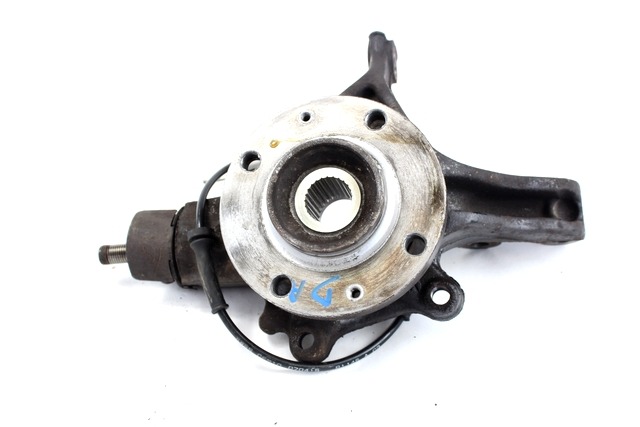 SCHWENKLAGER RECHTS / RADNABE MIT LAGER VORNE OEM N. 364799 GEBRAUCHTTEIL CITROEN C4 MK1 / COUPE LC (2004 - 08/2009) BENZINA HUBRAUM 14 JAHR. 2008