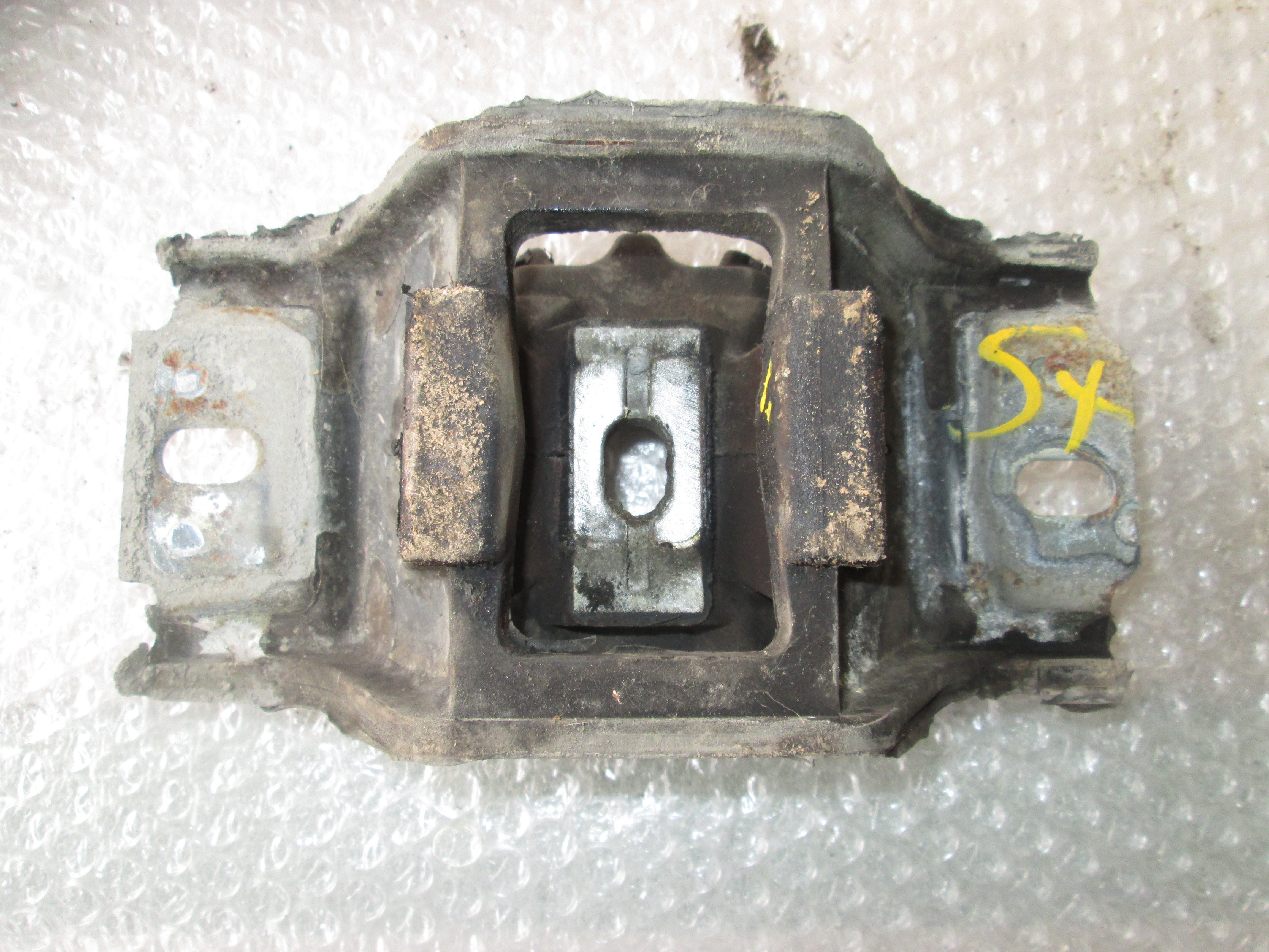 MOTORTRAGER - MOTOR-UNTERSTUTZUNG OEM N.  GEBRAUCHTTEIL FORD FIESTA JH JD MK5 R (01/2006 - 2008) DIESEL HUBRAUM 14 JAHR. 2006