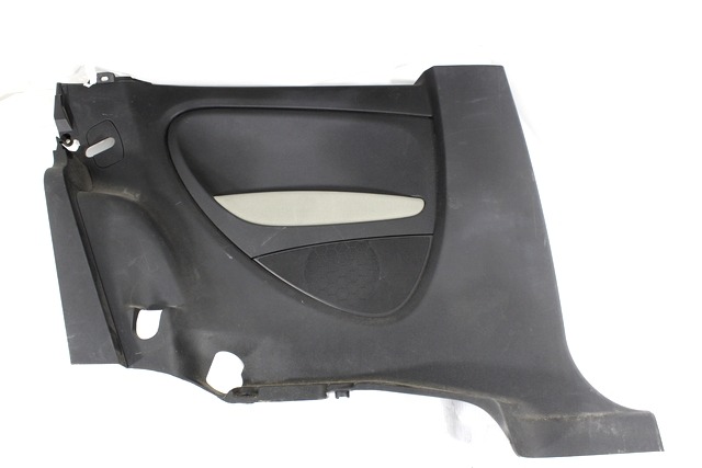 SEITENVERKLEIDUNG HINTEN OEM N. 735417805 GEBRAUCHTTEIL FIAT GRANDE PUNTO 199 (2005 - 2012) DIESEL HUBRAUM 13 JAHR. 2005