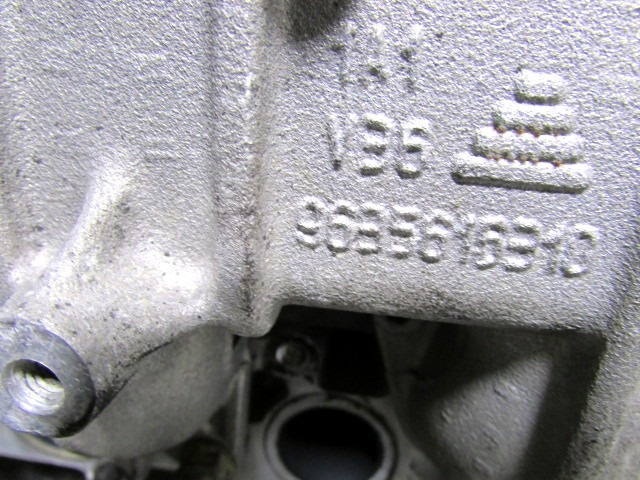 MOTOR OEM N. RHY GEBRAUCHTTEIL CITROEN XSARA PICASSO (1999 - 2010) DIESEL HUBRAUM 20 JAHR. 2001