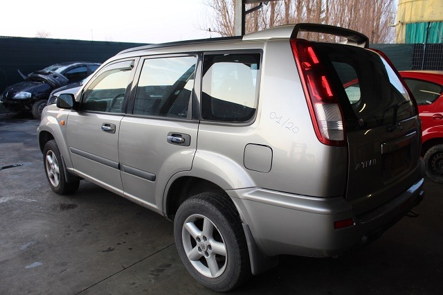 NISSAN X-TRAIL 2.2 D 4X4 84KW 6M 5P (2002) RICAMBI IN MAGAZZINO 