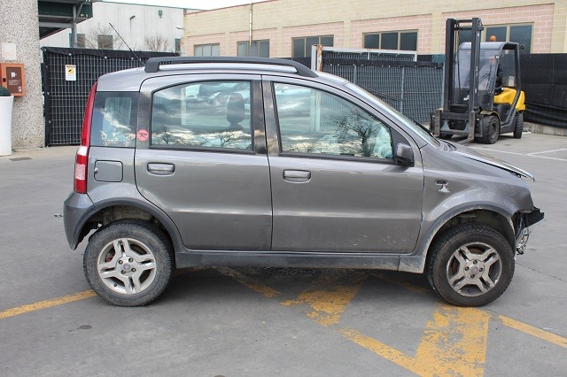 FIAT PANDA 4X4 1.3 51KW 5P D 5M (2008) RICAMBI IN MAGAZZINO