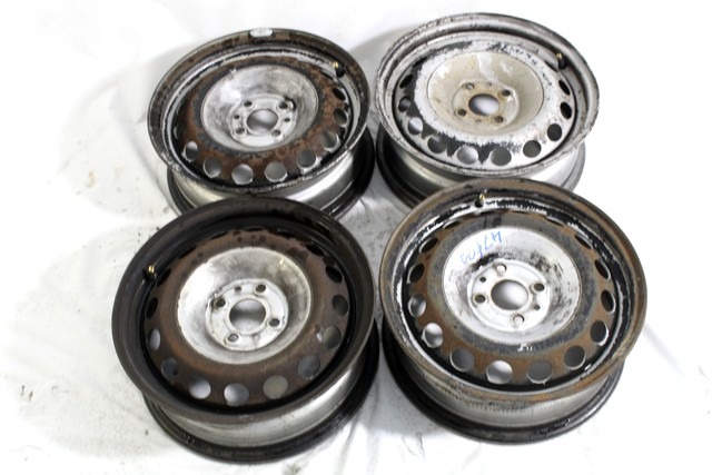 FELGENSATZ 15'' OEM N. 19330 SET 4 CERCHI IN FERRO GEBRAUCHTTEIL FIAT DOBLO MK1 R (2005 - 2009) DIESEL HUBRAUM 13 JAHR. 2006