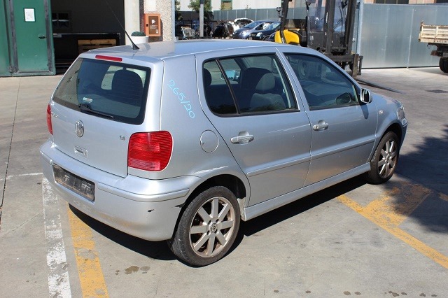 VOLKSWAGEN POLO 1.4 B 55KW 5M 5P (2001) RICAMBI IN MAGAZZINO