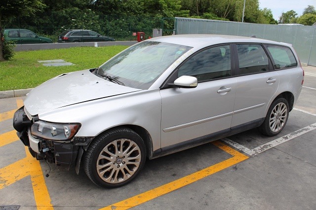 VOLVO V50 SW 2.0 D 100KW 6M 5P (2006) RICAMBI IN MAGAZZINO