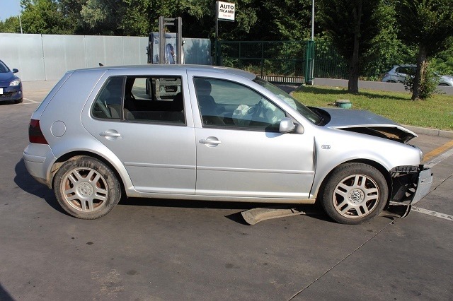 VOLKSWAGEN GOLF 4 1.9 D 74KW 5M 5P (2002) RICAMBI IN MAGAZZINO