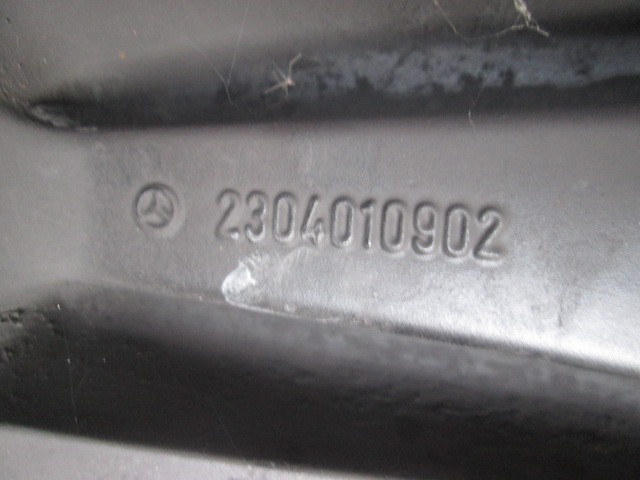 LEICHTMETALLRAD 17' OEM N. 2304010902 GEBRAUCHTTEIL MERCEDES CLASSE SL R230 (2001 - 2008) BENZINA HUBRAUM 50 JAHR. 2001