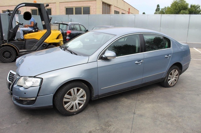 VOLKSWAGEN PASSAT 2.0 D 103KW 6M 4P (2009) RICAMBI IN MAGAZZINO