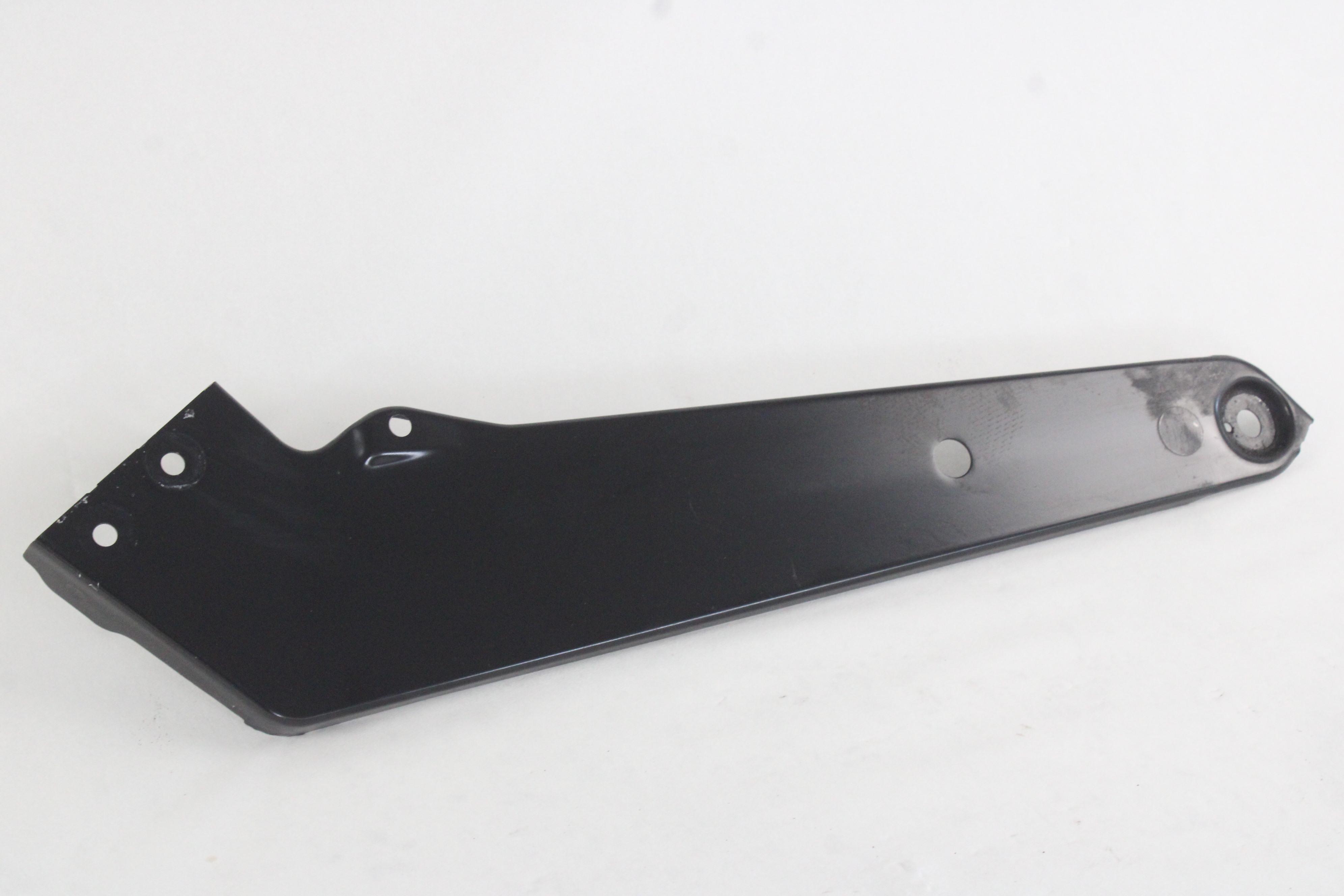 3G0806929 SEDE SUPPORTO FARO FANALE ANTERIORE SINISTRO VOLKSWAGEN PASSAT SW 1.6 D 88KW AUT 5P (2015) RICAMBIO USATO