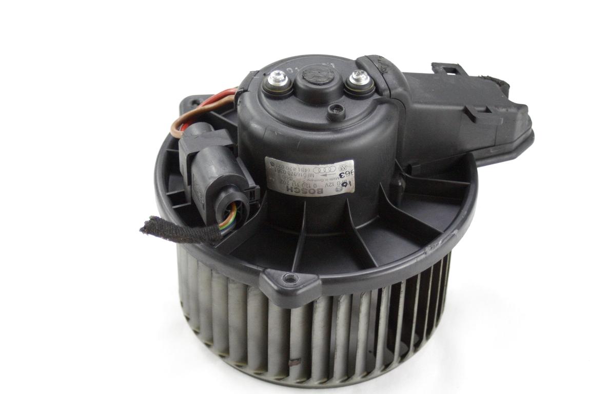 4B1820021B MOTORINO VENTOLA VENTILAZIONE ABITACOLO AUDI A6 SW 2.5 D 4X4 110KW AUT 5P (1999) RICAMBIO USATO 0130111202