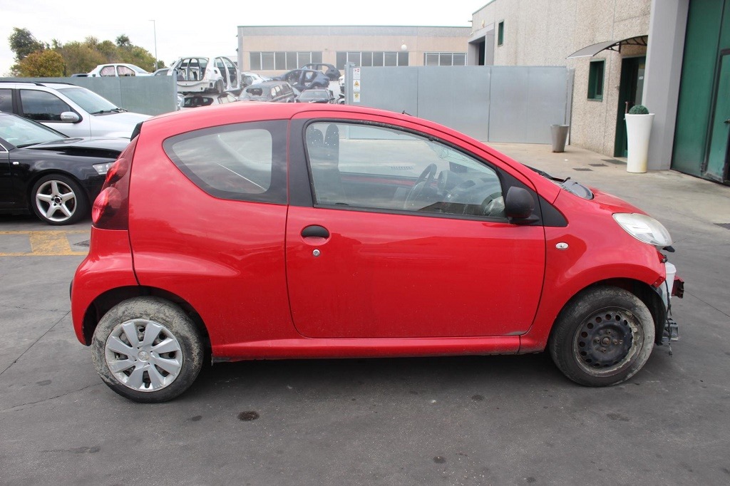 PEUGEOT 107 1.0 B 50KW 5M 3P (2013) RICAMBI USATI AUTO IN MAGAZZINO