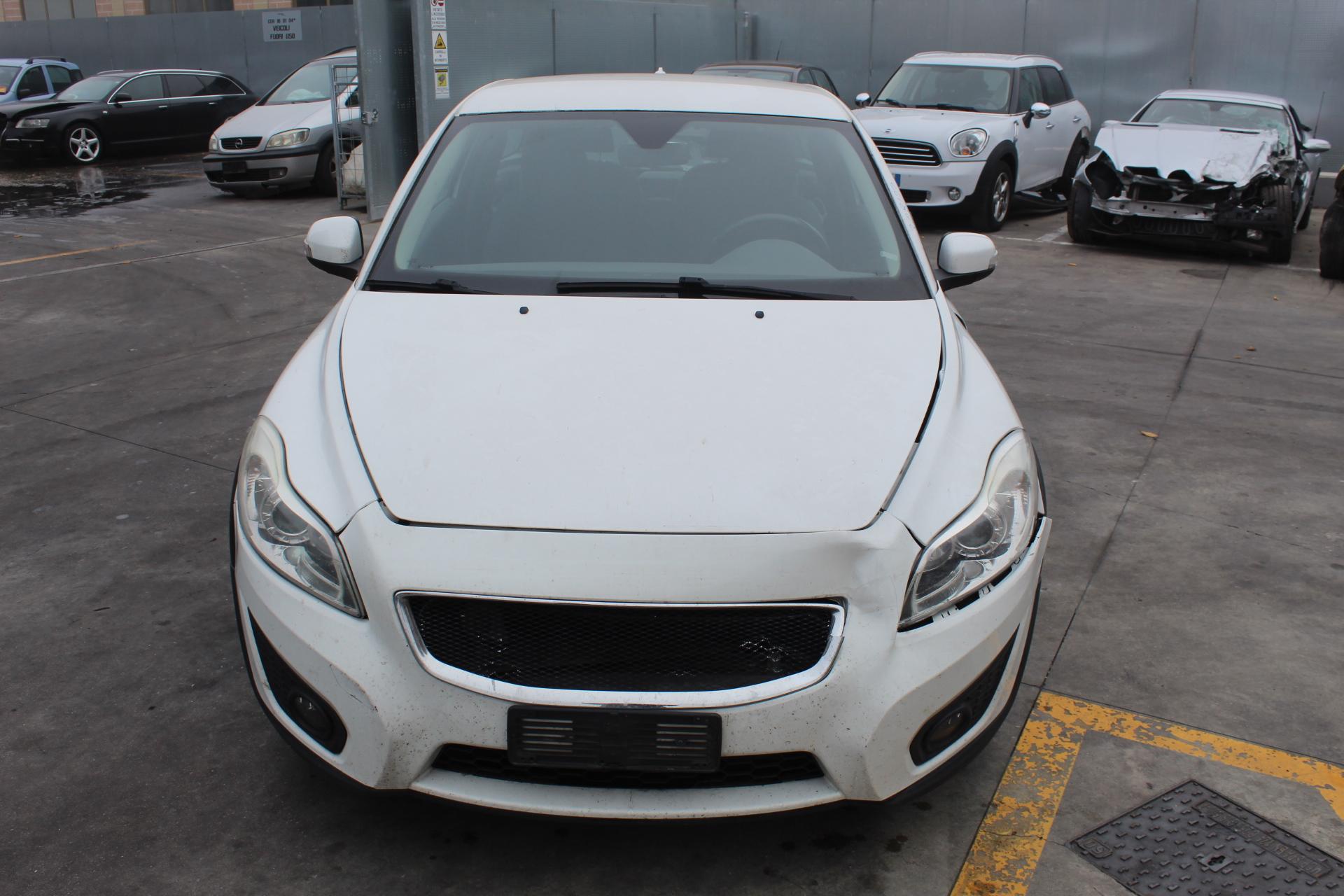 VOLVO C30 1.6 D 84KW 6M 3P (2011) RICAMBI IN MAGAZZINO