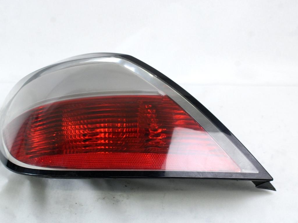 93190304 FARO FANALE POSTERIORE SINISTRO OPEL ASTRA H 1.7 D 74KW 5M 5P (2008) RICAMBIO USATO