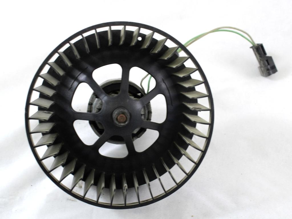 0130007353 MOTORINO VENTOLA VENTILAZIONE ABITACOLO POSTERIORE MERCEDES CLASSE R 320 W251 3.0 D 4X4 165KW AUT 5P (2007) RICAMBIO USATO