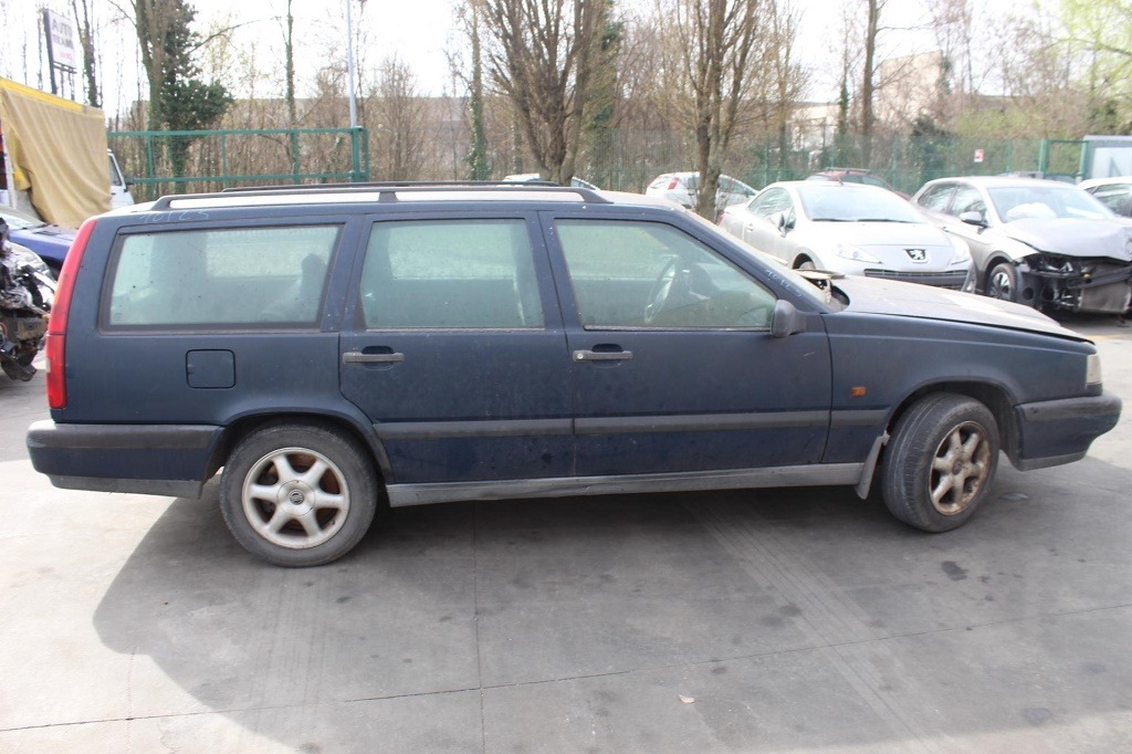 VOLVO 850 SW 2.0 B 93KW 5M 5P (1996) RICAMBI USATI AUTO IN PIAZZALE 