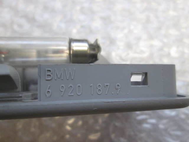 INNENLESELEUCHTE VORNE OEM N. 69201879 GEBRAUCHTTEIL BMW SERIE 5 E60 E61 (2003 - 2010) DIESEL HUBRAUM 25 JAHR. 2004