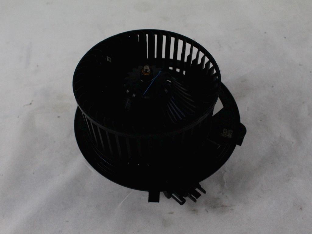 5WB819015 MOTORINO VENTOLA VENTILAZIONE ABITACOLO VOLKSWAGEN GOLF 8 2.0 D 110KW AUT 5P (2021) RICAMBIO USATO