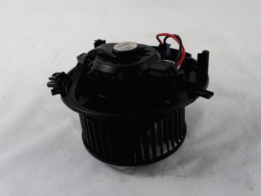 5WB819015 MOTORINO VENTOLA VENTILAZIONE ABITACOLO VOLKSWAGEN GOLF 8 2.0 D 110KW AUT 5P (2021) RICAMBIO USATO