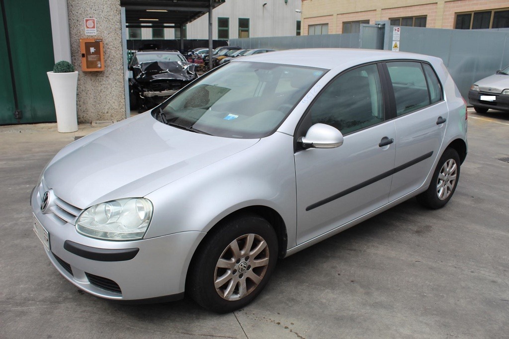 VOLKSWAGEN GOLF 5 1.9 D 77KW 5M 5P (2005) RICAMBI IN MAGAZZINO