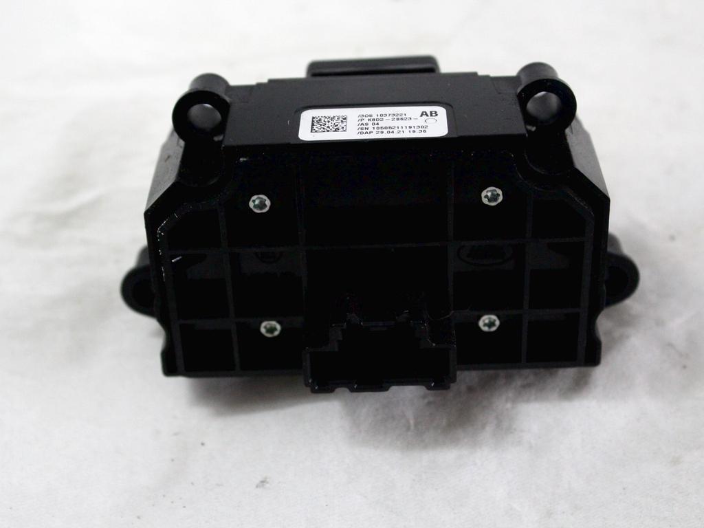 K8D2-2B623-AB COMANDO INTERRUTTORE FRENO DI STAZIONAMENTO A MANO ELETTRICO LAND ROVER RANGE ROVER EVOQUE L551 MHEV 2.0 I 4X4 120KW AUT 5P (2021) RICAMBIO USATO