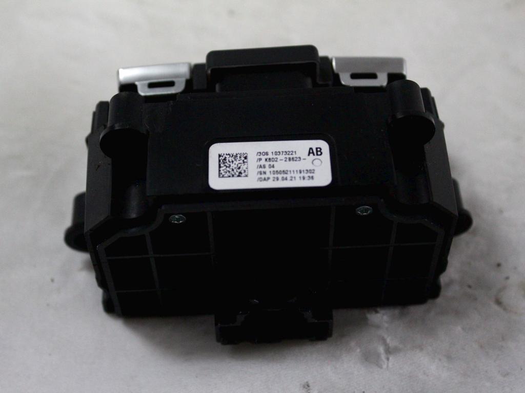 K8D2-2B623-AB COMANDO INTERRUTTORE FRENO DI STAZIONAMENTO A MANO ELETTRICO LAND ROVER RANGE ROVER EVOQUE L551 MHEV 2.0 I 4X4 120KW AUT 5P (2021) RICAMBIO USATO