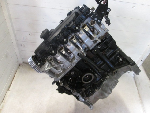 MOTOR OEM N. K9KR8 GEBRAUCHTTEIL RENAULT MEGANE MK3 BER/SPORTOUR/ESTATE (2009 - 2015) DIESEL HUBRAUM 15 JAHR. 2012