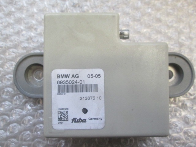 AMPLIFICATORE / CENTRALINA ANTENNA OEM N. 693502401 GEBRAUCHTTEIL BMW SERIE 5 E60 E61 (2003 - 2010) DIESEL HUBRAUM 30 JAHR. 2005