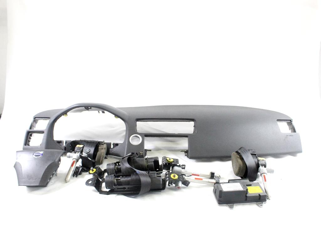 30724045 KIT AIRBAG VOLVO C30 1.6 D 80KW 5M 3P (2007) RICAMBIO USATO CON PRETENSIONATORI CINTURE DI SICUREZZA, CENTRALINA AIRBAG, AIRBAG VOLANTE GUIDATORE, AIRBAG PASSEGGERO, CRUSCOTTO 30715435 30780629