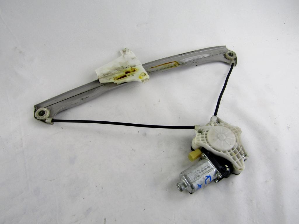 5Z3837462A MOTORINO MECCANISMO ALZA-VETRO ALZA-CRISTALLO PORTA ANTERIORE DESTRA VOLKSWAGEN FOX 1.4 D 51KW 5M 3P (2007) RICAMBIO USATO 0130821413 5Z3837502A