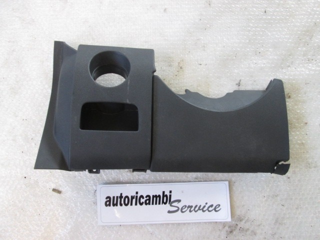 ANBAUTEILE INSTRUMENTENTAFEL UNTEN OEM N. 13205212 GEBRAUCHTTEIL OPEL CORSA D (2006 - 2011) BENZINA HUBRAUM 12 JAHR. 2009