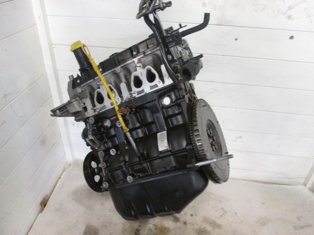 MOTOR OEM N. D7FA8 GEBRAUCHTTEIL RENAULT TWINGO (09/2006 - 11/2011) BENZINA HUBRAUM 12 JAHR. 2009