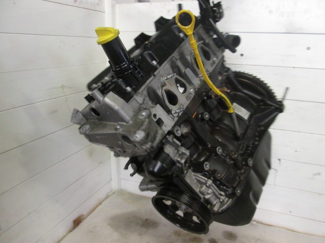 MOTOR OEM N. D7FA8 GEBRAUCHTTEIL RENAULT TWINGO (09/2006 - 11/2011) BENZINA HUBRAUM 12 JAHR. 2009