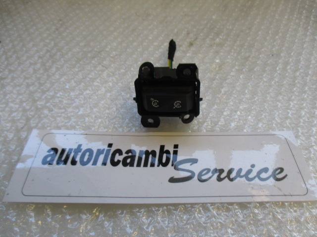 DIVERSE SCHALTER OEM N. 1015009001 GEBRAUCHTTEIL RENAULT LAGUNA MK3 BER/SW (10/2007 - 08/2010) DIESEL HUBRAUM 15 JAHR. 2011