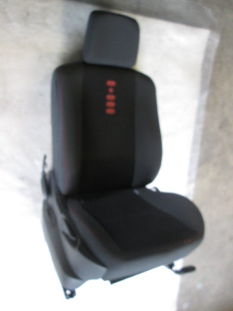 RENAULT MEGANE GRANDTOUR 1.5 DIESEL 78kW (2008) Ersatzbeifahrersitz mit Airbag 7701053652 7701054005