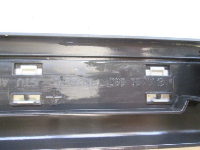 SEITENVERKLEIDUNG FUSSRAUM OEM N. A1696800074 GEBRAUCHTTEIL MERCEDES CLASSE A W169 5P C169 3P (2004 - 04/2008) DIESEL HUBRAUM 20 JAHR. 2008