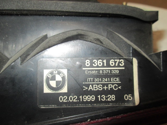 HECKLEUCHTE LINKS OEM N. 8371329 GEBRAUCHTTEIL BMW SERIE 5 E39 BER/SW (1995 - 08/2000) BENZINA HUBRAUM 20 JAHR.