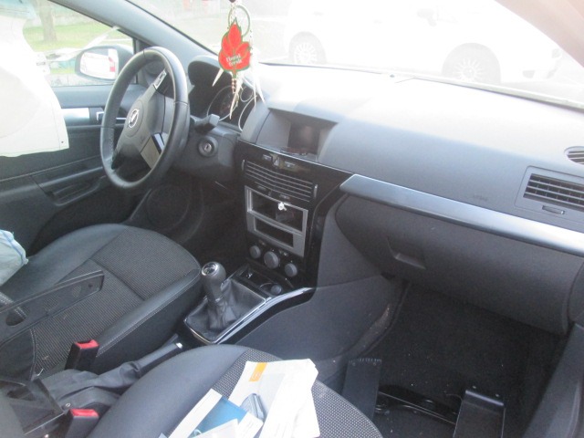 OPEL OEM N.  GEBRAUCHTTEIL OPEL ASTRA H RESTYLING L48 L08 L35 L67 5P/3P/SW (2007 - 2009)  HUBRAUM 17 DIESEL JAHR. 2009