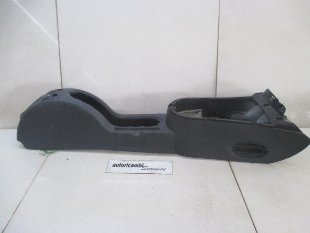 TUNNELOBJEKTHALTER OHNE ARMLEHNE OEM N.  GEBRAUCHTTEIL CITROEN C3 / PLURIEL (2002 - 09/2005) BENZINA HUBRAUM 14 JAHR. 2004