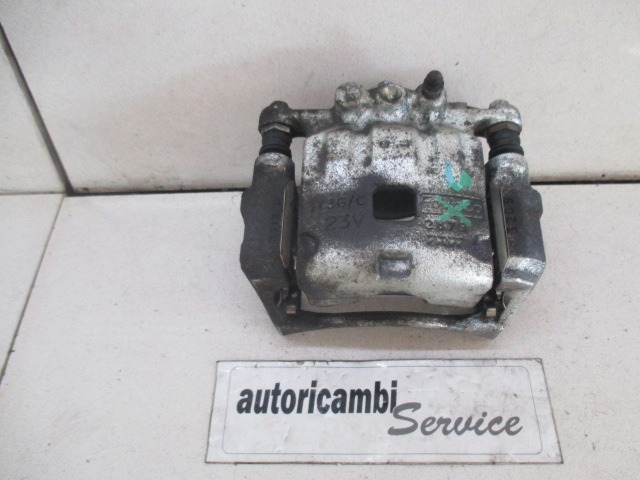 BREMSZANGE VORNE LINKS OEM N. 1766840 GEBRAUCHTTEIL FORD FIESTA (09/2008 - 11/2012) BENZINA/GPL HUBRAUM 14 JAHR. 2010