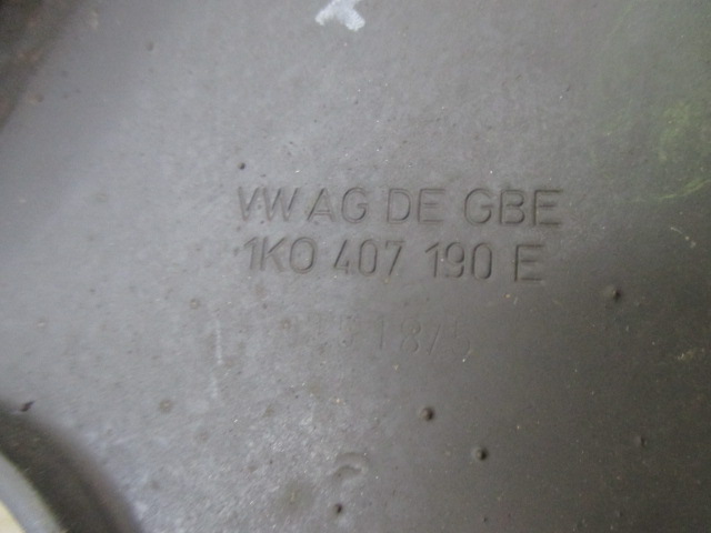 QUERLENKER VORNE RECHTS OEM N. 1K0407190 GEBRAUCHTTEIL AUDI A3 8P 8PA 8P1 (2003 - 2008)BENZINA HUBRAUM 20 JAHR. 2005